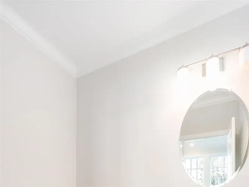 Live/work Townhome with Flex Space, 2 Primary Suites, and 2-car Garage in Prime Location