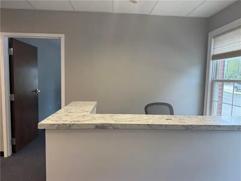 Commercial Office Space for Lease in Prime Cumberland Location - 1,260 Sq Ft Suite