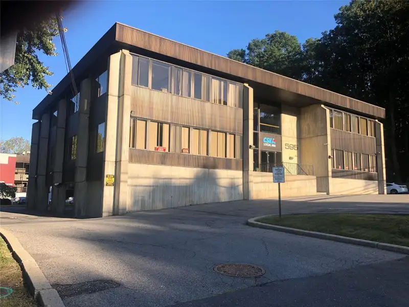 2005 Rsf Office Space in Elevator Building with Flexible Lease Options and Ample Parking