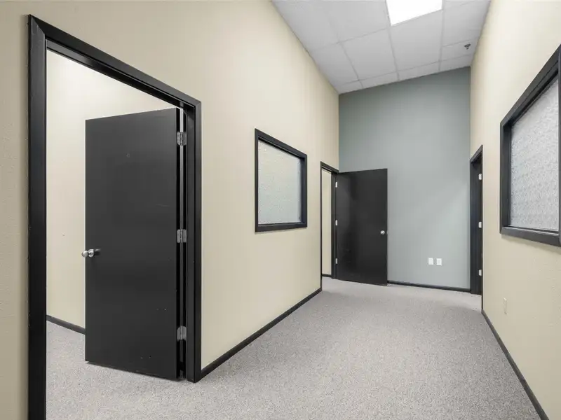 Remodeled Office Suites with Highway Access and Tenant Improvements Available