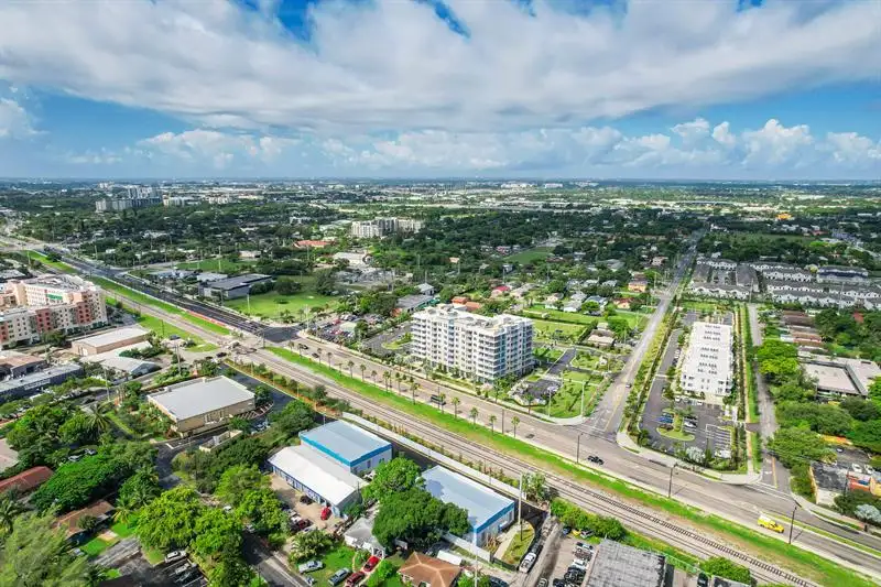 10,000 Sq Ft Warehouse Space for Lease in Pompano Beach, B-4 Commercial Zoning