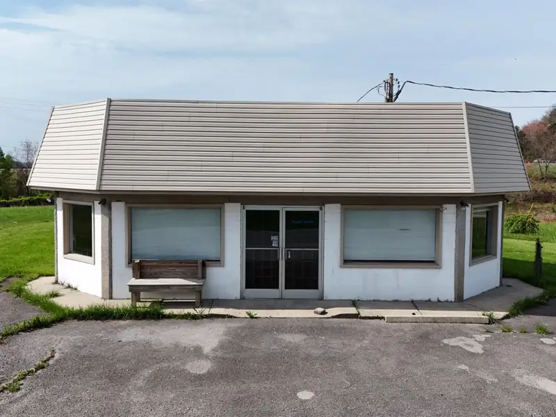 Commercial Land for Lease in London, Ky - 3.5 Acres with Office Space and Storage Buildings