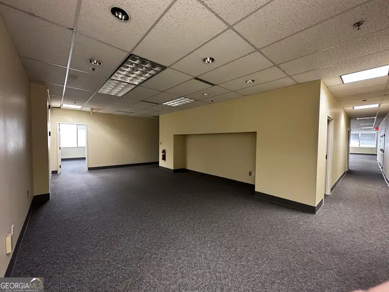 Spacious 4400 Sq Ft Office Space with Utilities Included