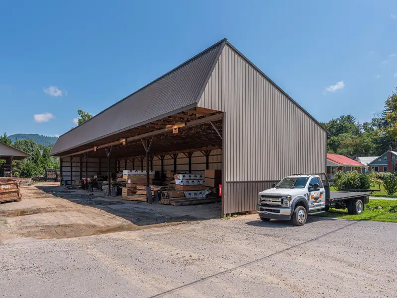 Mixed-use Industrial Property with Office, Storage, and Apartments in Bethel, Nc