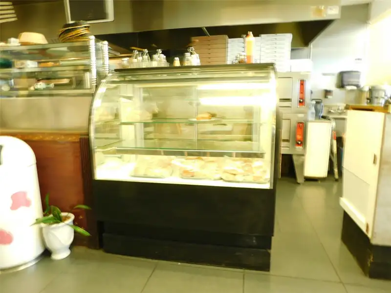 Turnkey Pizza Restaurant for Sale in High-traffic Location with Essential Equipment Included