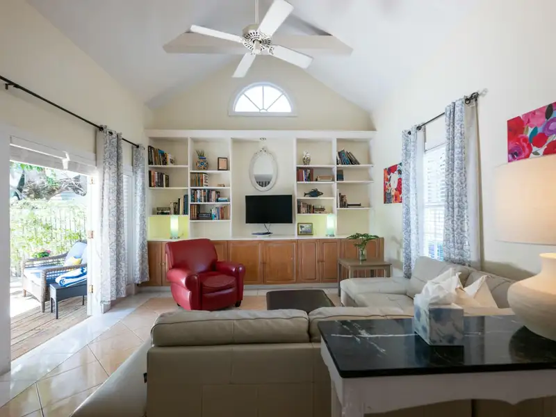 Boutique Guesthouse in Historic Old Town Key West with 15 Deluxe Rooms