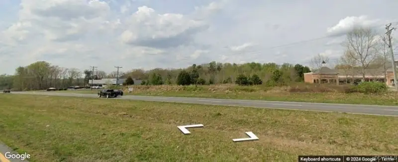 Prime Commercial Parcel on Anderson Hwy, Powhatan with Water and Sewer Access