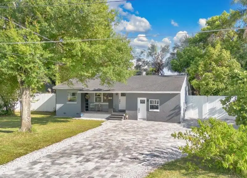 Charming Airbnb Home Near Downtown Orlando with In-law Suite and Expansive Backyard