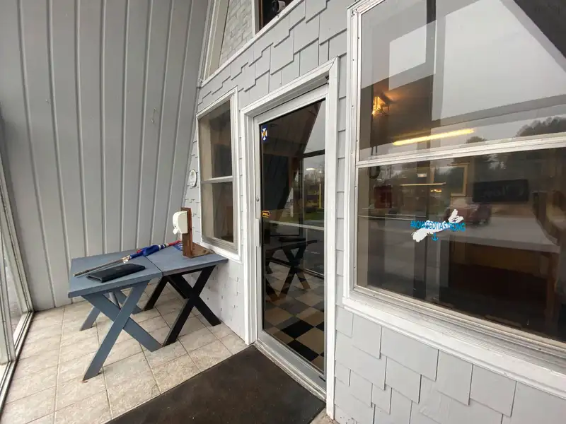 Commercial Restaurant on 1.13 Acres with General Basic Zoning in New Ross, Ns