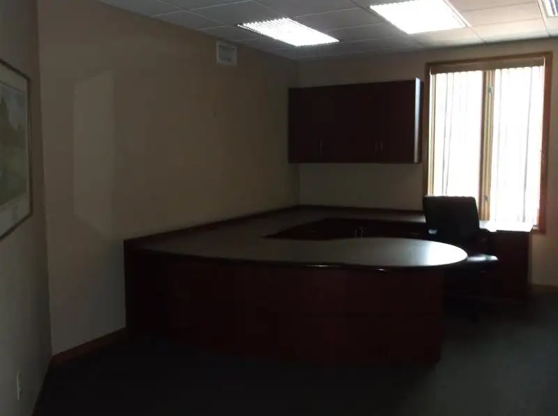 Class a Office Condo for Lease in Oshkosh - 9000+ Sf with Multiple Offices and Parking