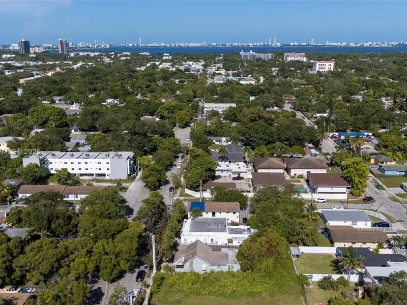5-unit Multifamily Property in Miami's Opportunity Zone with Development Potential and Upgrades