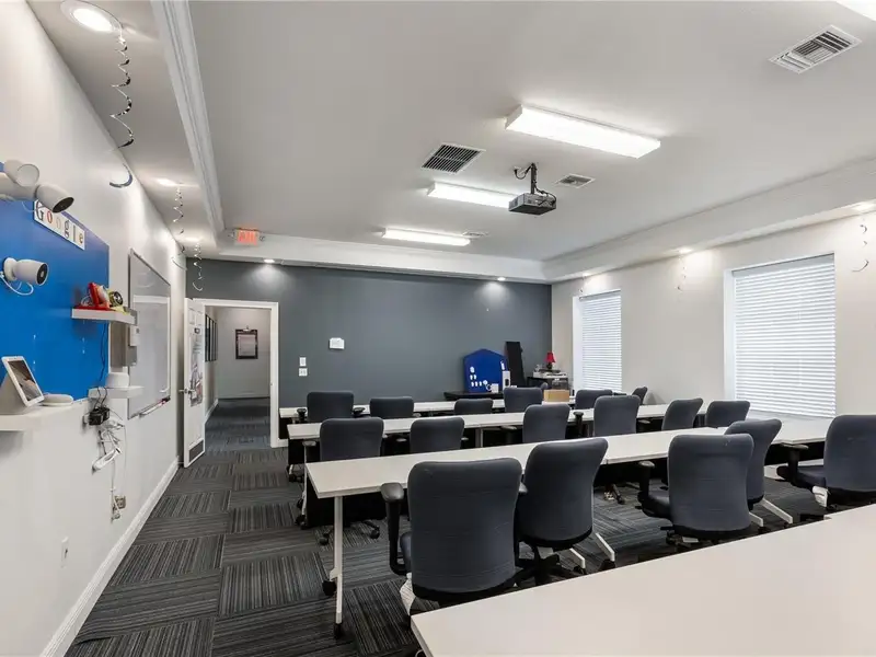 Commercial Investment Property in Gainesville, Fl with Long-term Tenant and Expansion Lot