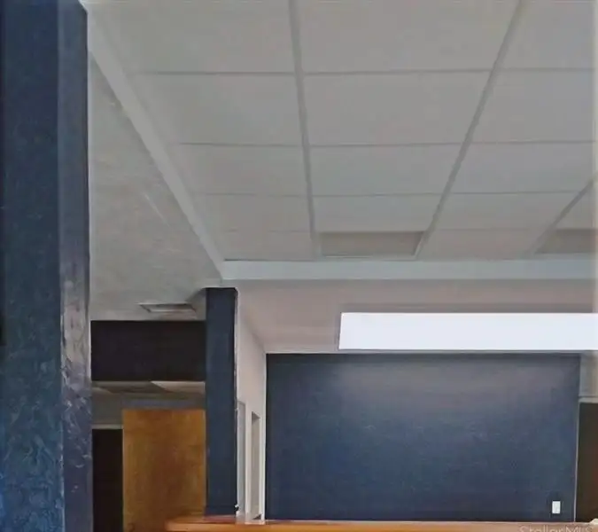Downtown Gainesville Office/retail Suite in Central Business District