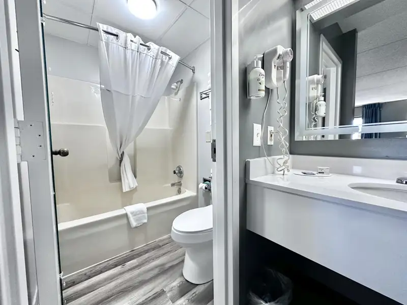 Turnkey 77-key Hotel Investment Opportunity in Prime Location with Extensive Upgrades
