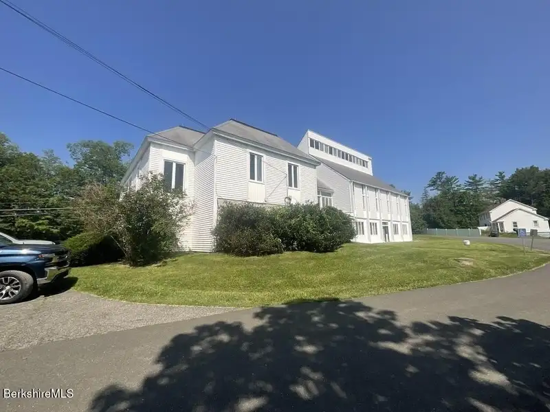 Charming Residential Property in Prime Location – Stone House Properties Listing