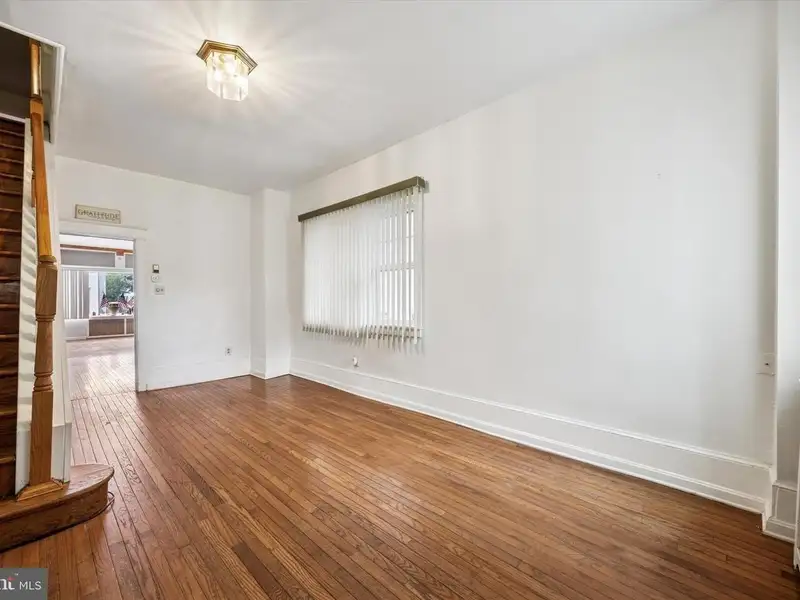 Versatile Commercial/residential Property in Clifton Heights with High Ceilings and Hardwood Floors