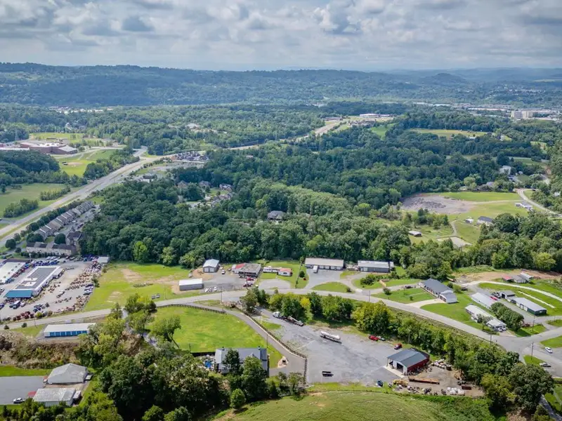 Custom Barndominium on 3 Acres with Pool and Income-generating Garage in Tennessee
