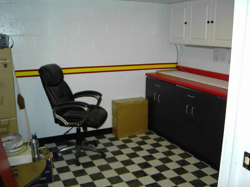 Established Drive-in Restaurant in High-traffic Norton Shores Location