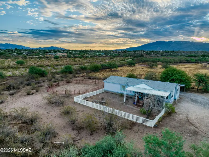 Equestrian Property on 18 Acres with Barns, Stalls, and Manufactured Homes