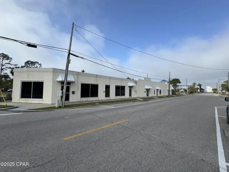 Downtown Panama City Office Space for Lease - 1,550 Sq Ft on 5th St.