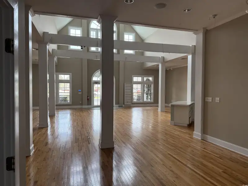 Prime 3,700 Sf Commercial Lease on Ocean Hwy in Pawleys Island, Sc