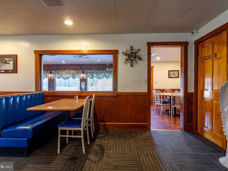 Established Restaurant with Commercial Kitchen and 120+ Seating in Hardy County