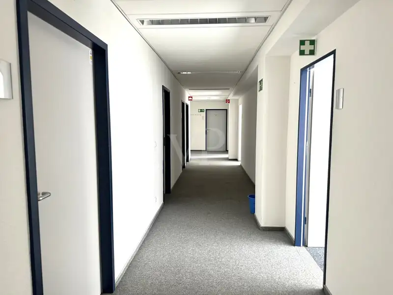 Investment Opportunity: Versatile Property in Nauwieser Viertel with 5,567 M² Potential