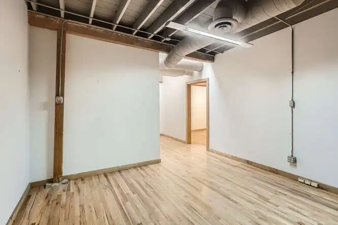 Historic Office/retail Building in Lodo, Denver - 11,012 Sq Ft with Leased Retail Space