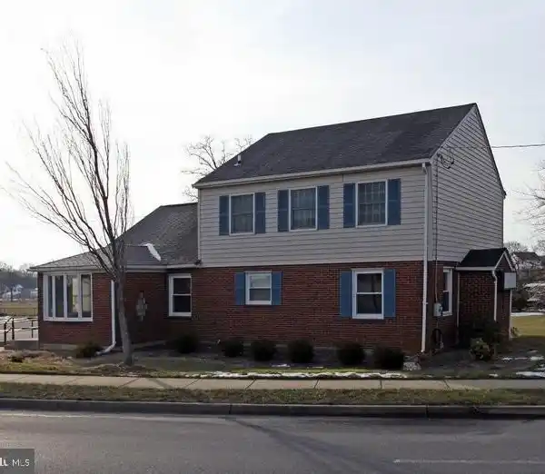 Commercial Lease