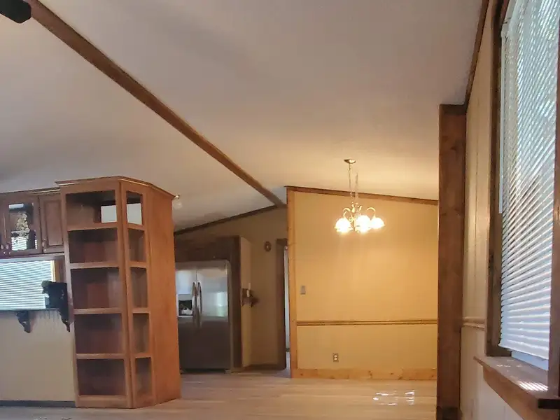 Income-producing Duplex in Ingram, Tx with Positive Cash Flow and Privacy Fencing