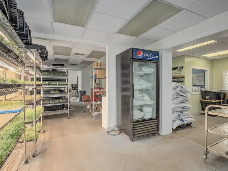 Mixed-use Investment Property with Cafe and Apartments in Bellevue