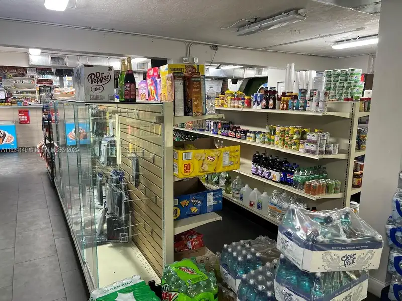 Convenience Store and Take out Restaurant for Sale in Fort Lauderdale