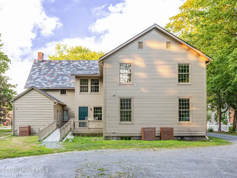Historic Mixed-use Landmark in Kinderhook Village with Restaurant and Flexible Suites