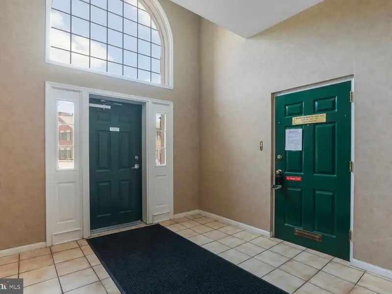 First-floor Commercial Office Suite in Desirable Ellicott City Location