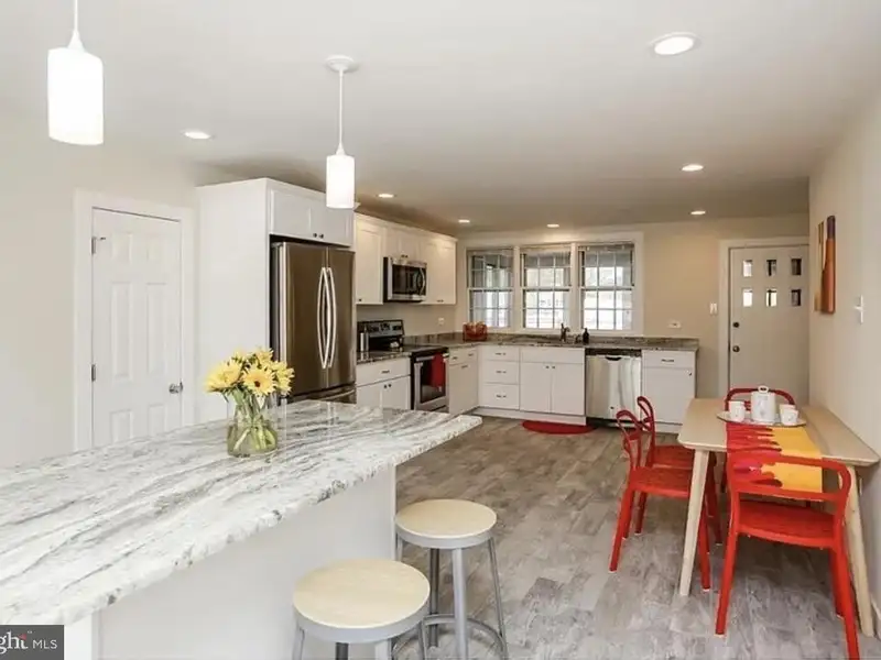 Mixed-use Commercial Property with Office, Garage, and Apartment in Flourtown