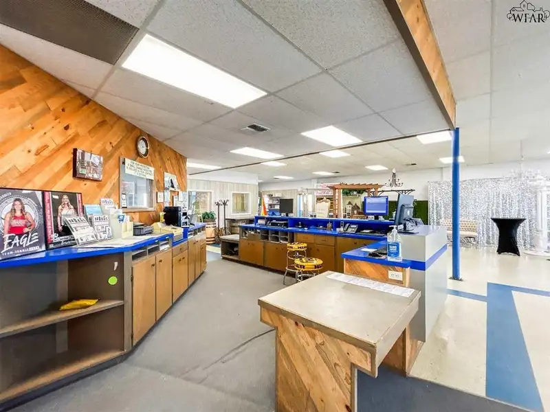 Versatile Commercial Property with Retail Space and Warehouse Near Major Highways
