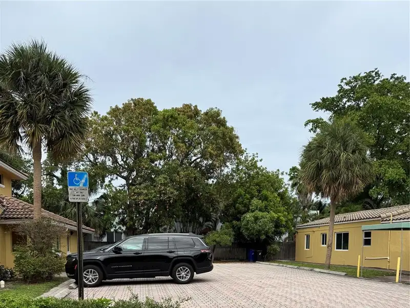 Contiguous Medical Office Portfolio for Sale in Croissant Park, Fort Lauderdale