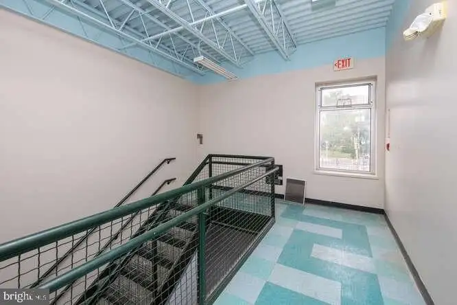 Versatile 6,000 Sq Ft Commercial Space in Prime Location with Parking Potential
