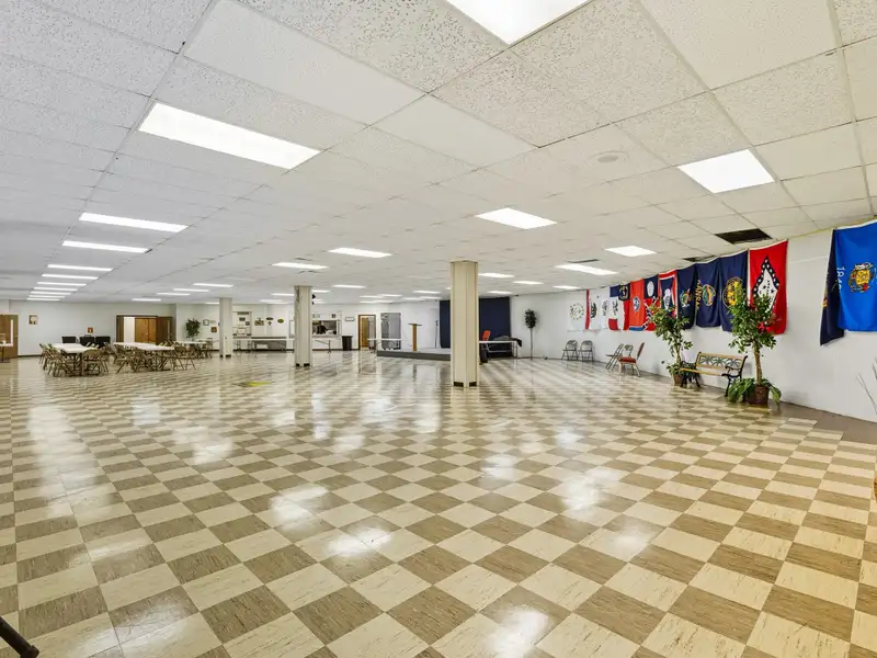 Multi-use Church Property with School and Daycare Facilities in Prime Location