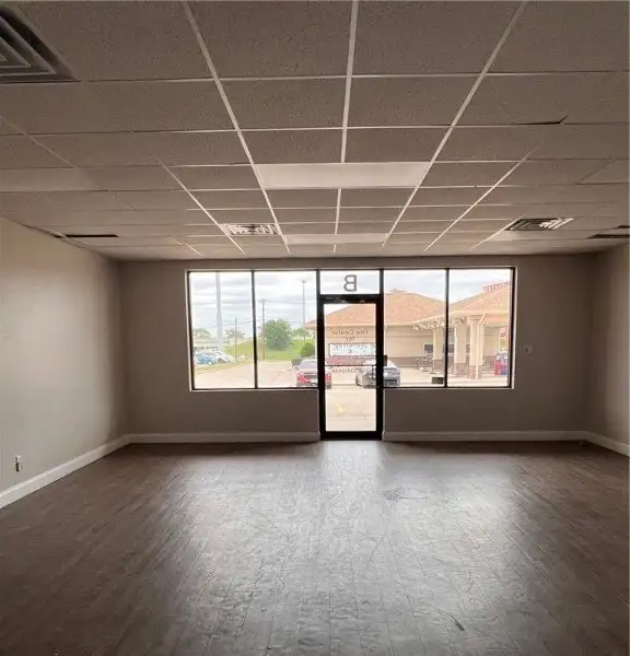 Office/retail Space for Lease Near I-14 - 1200 Sq. Ft.