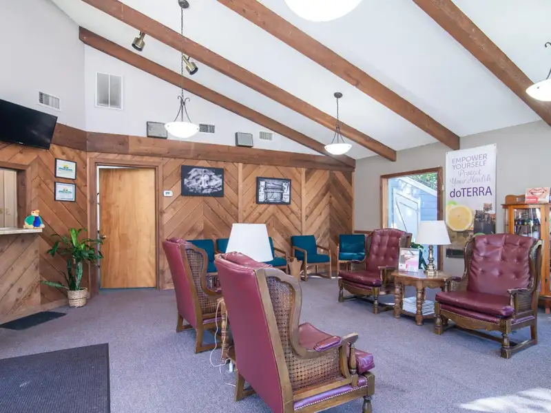 Commercial Property in Georgetown, Sc - Ideal for Medical Office or Investment Opportunity