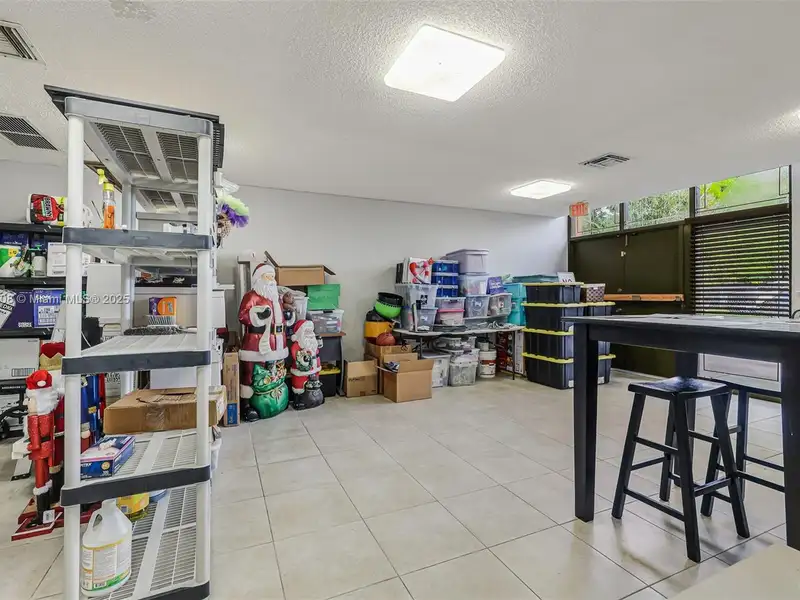 Office Warehouse with Dedicated Space in Kendall Park Commercial Area