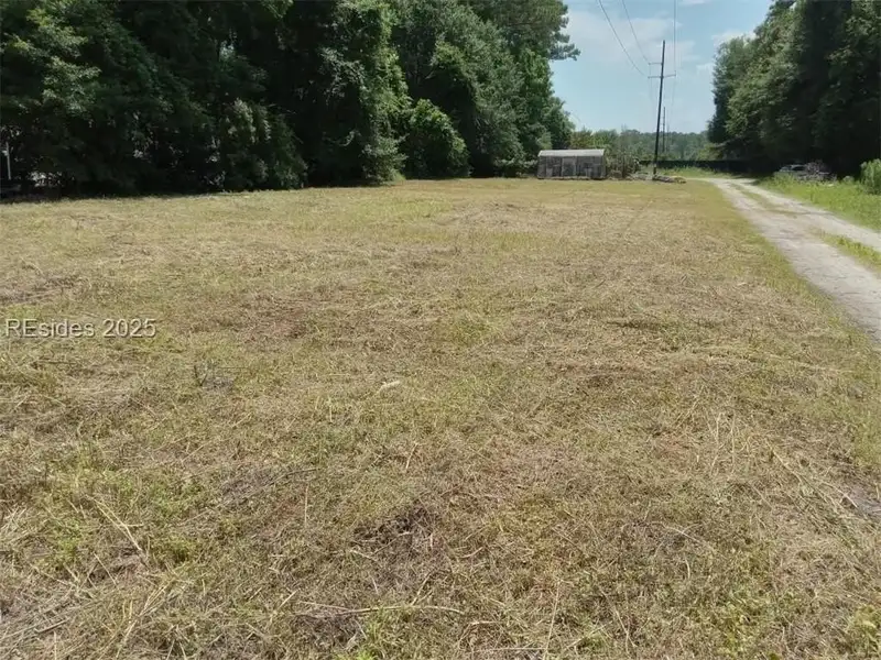 Rare 0.40 Acre Laydown Yard for Outdoor Storage on Hilton Head Island