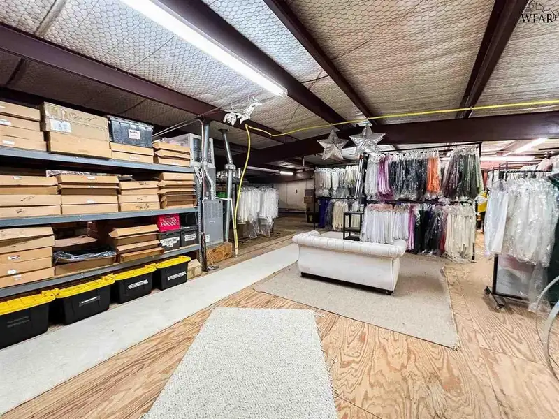 Versatile Commercial Property with Retail Space and Warehouse Near Major Highways
