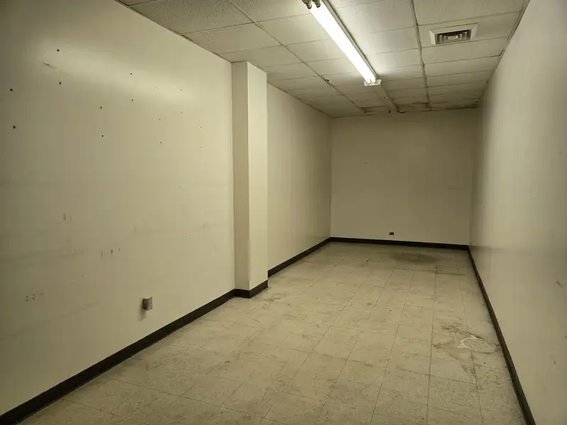 11,500 Sq Ft Manufacturing Flex Building in High-traffic Tift District