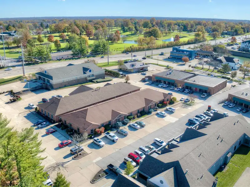 Move-in Ready 5,000 Sq Ft Commercial Space in Prime Edgewood Location