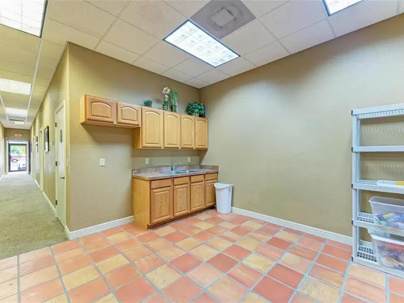 Professional Office Condo in Centrally Located Largo, 1830 Sq.ft with 7 Private Offices