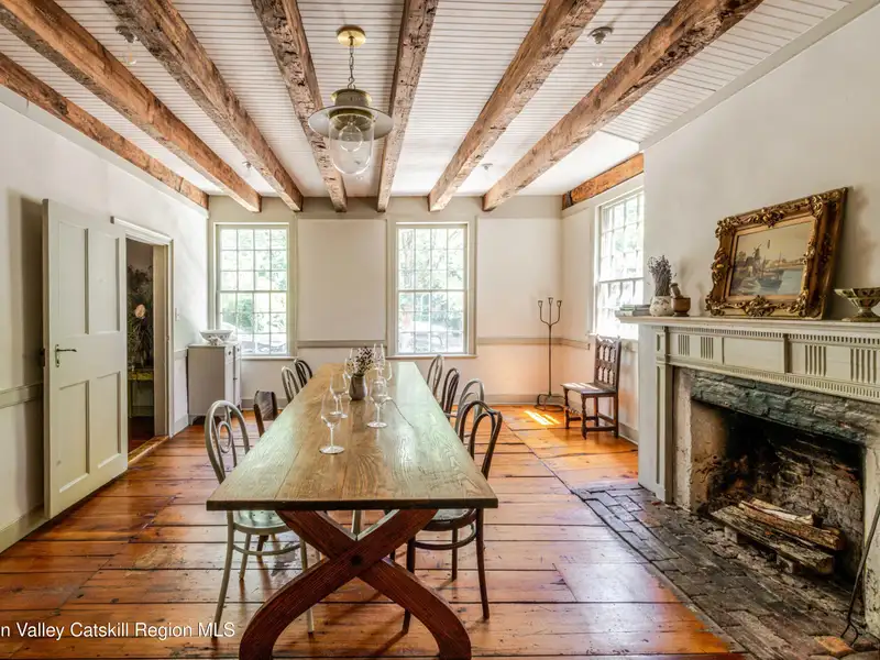 Historic Mixed-use Landmark in Kinderhook Village with Restaurant and Flexible Suites