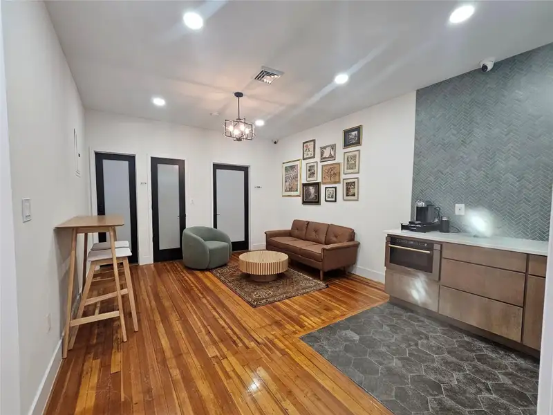 Upscale Private Office Spaces in Restored Monticello Building with Utilities Included