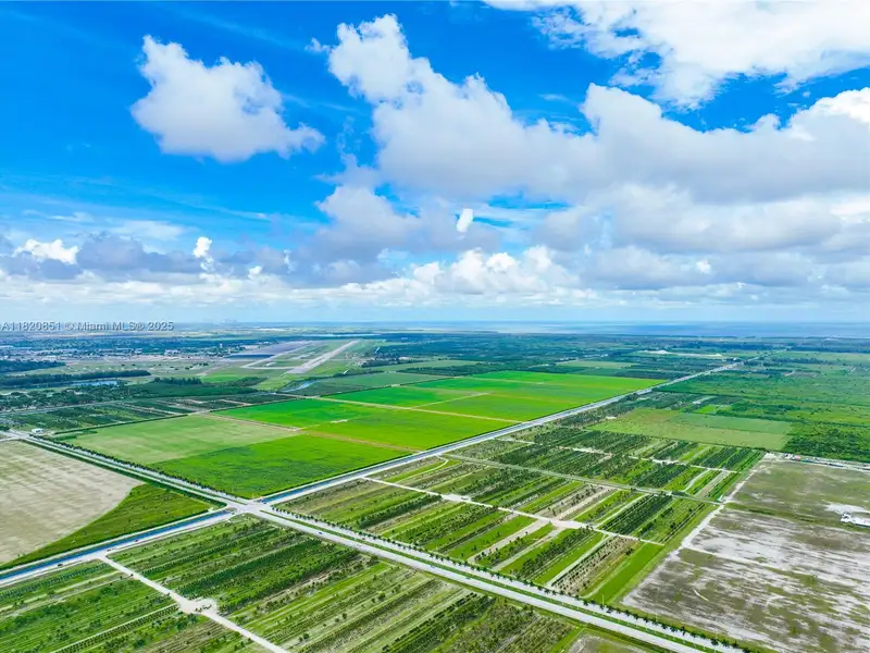 New 2,640 Sq. Ft. Warehouse in Homestead, Fl - Ideal for Storage and Business Operations